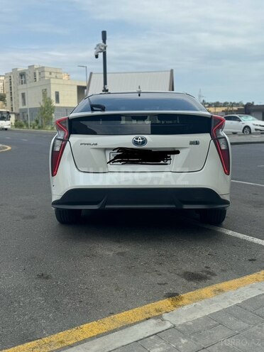 Toyota Prius-2