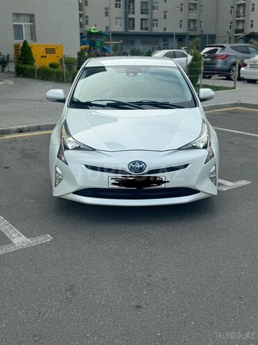 Toyota Prius-1