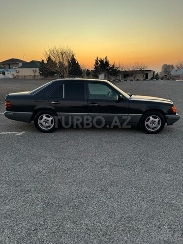 Mercedes E 200 1993, 500,000 km - 2.0 l - Bakı