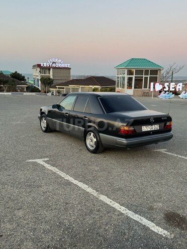 Mercedes E 200 1993, 500,000 km - 2.0 l - Bakı