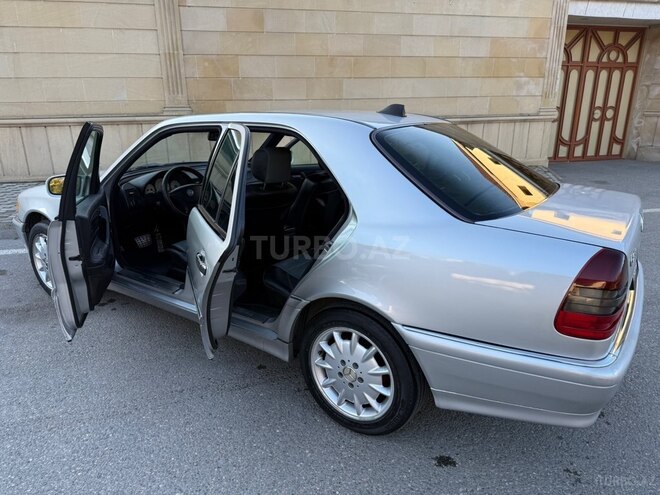 Mercedes C 230 2000, 337,000 km - 2.3 l - Bakı