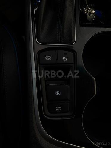 Hyundai Sonata-19