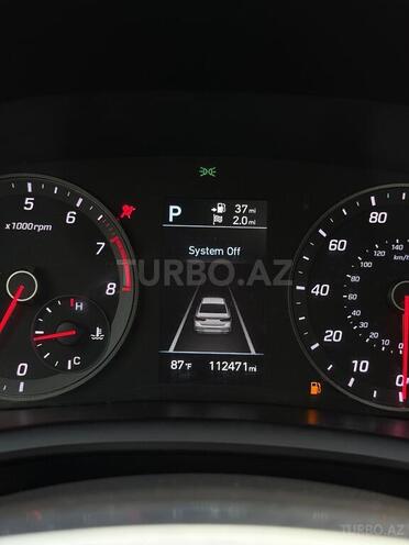 Hyundai Sonata-16