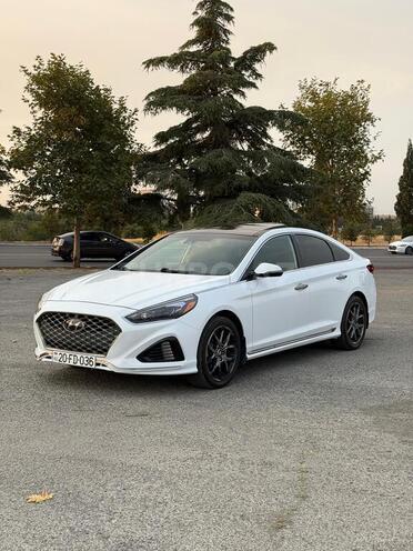 Hyundai Sonata-11