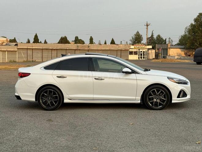 Hyundai Sonata-8