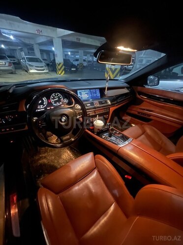 BMW 750 2010, 66,458 km - 4.4 л - Bakı
