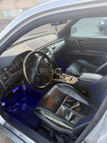 Mercedes E 320 2001, 485,000 km - 3.2 л - Bakı