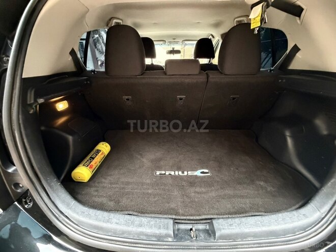 Toyota Prius C 2015, 162,544 km - 1.5 l - Bakı