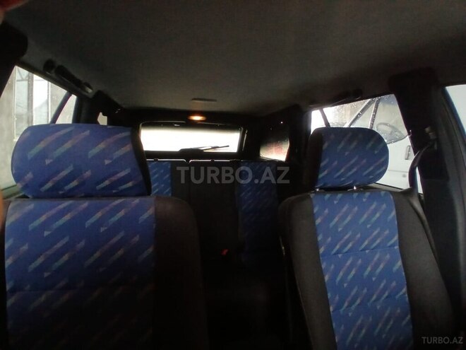 Mercedes C 220 2000, 560,258 km - 2.5 l - Beyləqan