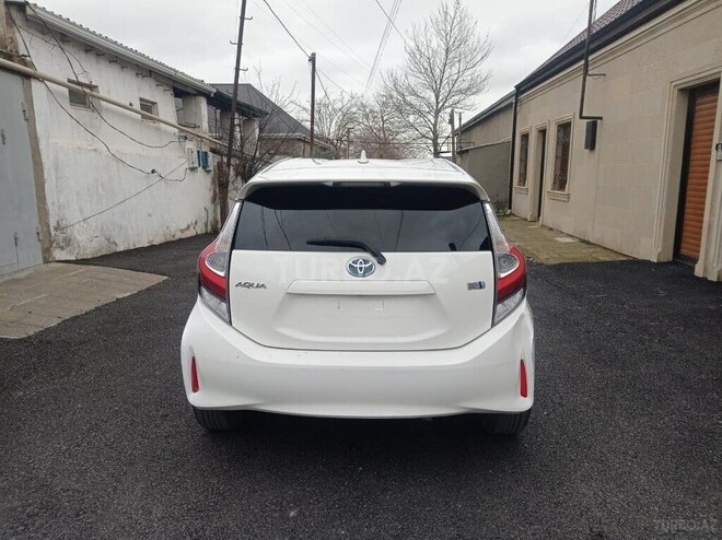 Toyota Aqua 2018, 200,000 km - 1.5 l - Bakı