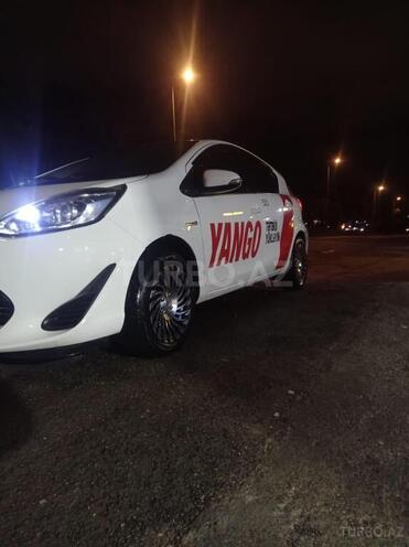 Toyota Aqua 2018, 200,000 km - 1.5 l - Bakı