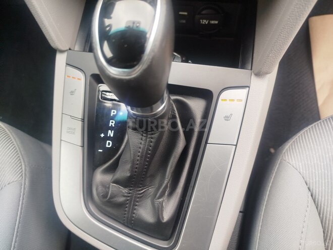 Hyundai Elantra 2016, 118,000 km - 2.0 l - Bakı