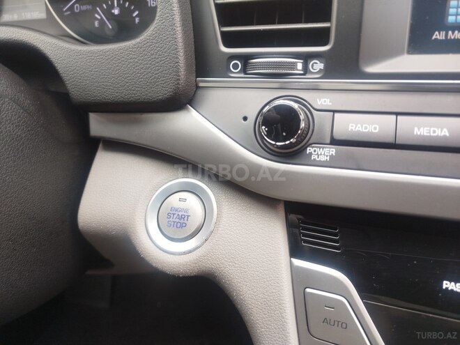 Hyundai Elantra 2016, 118,000 km - 2.0 l - Bakı
