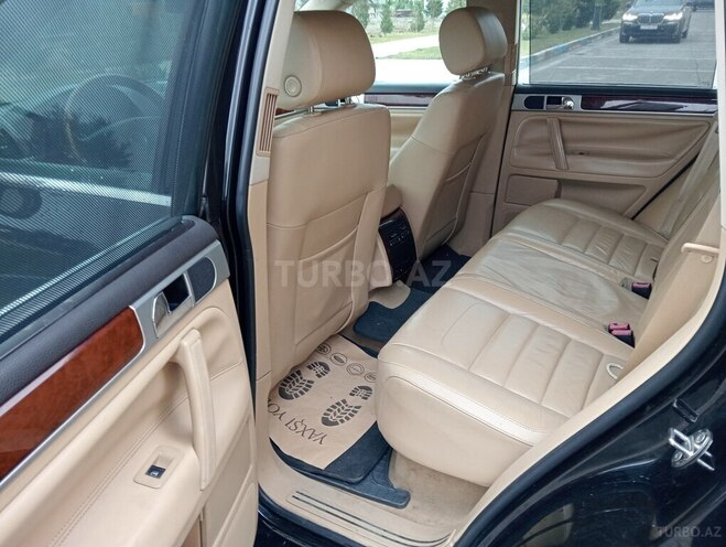 Volkswagen Touareg-5