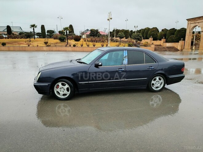 Mercedes E 270 2000, 409,000 km - 2.7 l - Bərdə