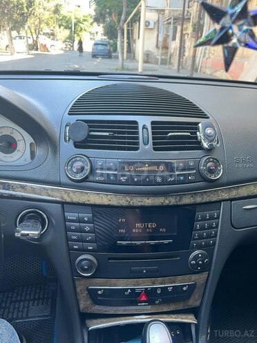 Mercedes E 220 2003, 425,380 km - 2.2 l - Bakı