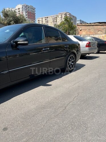 Mercedes E 220 2003, 425,380 km - 2.2 l - Bakı
