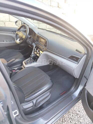 Hyundai Elantra 2018, 58,000 km - 2.0 l - Bakı