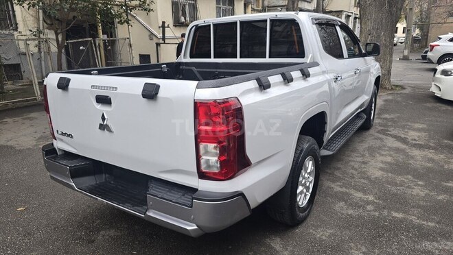 Mitsubishi L200 2024, 81,954 km - 2.4 л - Bakı