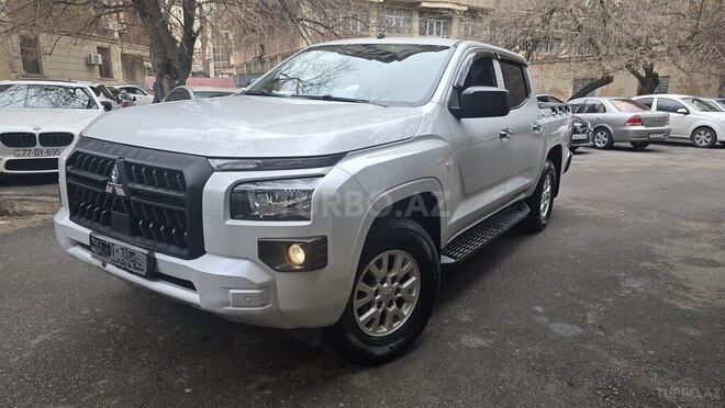 Mitsubishi L200 2024, 81,954 km - 2.4 л - Bakı