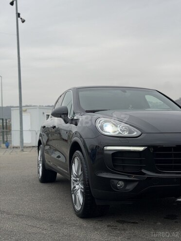 Porsche Cayenne S-3