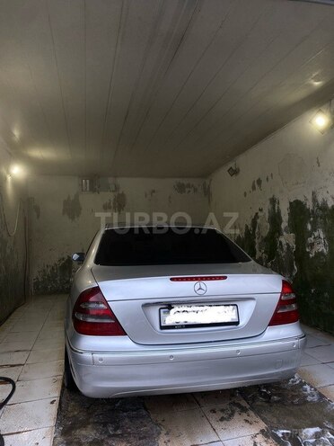 Mercedes E 220 2006, 377,000 km - 2.2 l - Bakı