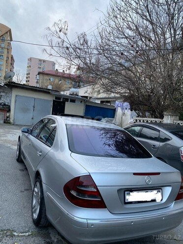Mercedes E 220 2006, 377,000 km - 2.2 l - Bakı