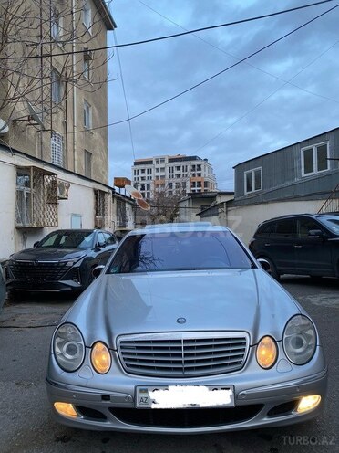 Mercedes E 220 2006, 377,000 km - 2.2 l - Bakı