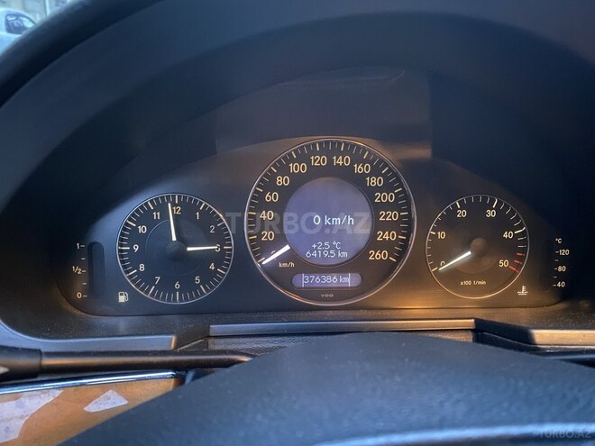 Mercedes E 220 2006, 377,000 km - 2.2 l - Bakı