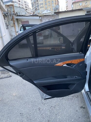 Mercedes E 220 2006, 377,000 km - 2.2 l - Bakı