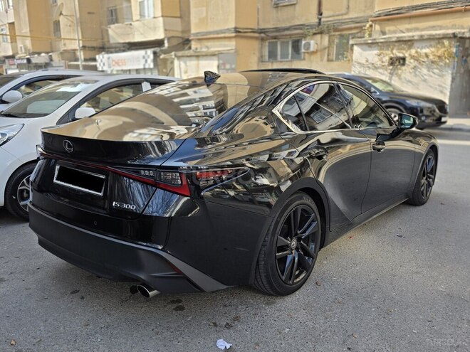Lexus IS 300-5