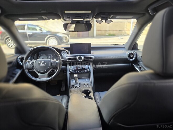 Lexus IS 300-9