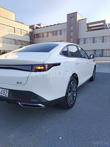 Changan Eado-4