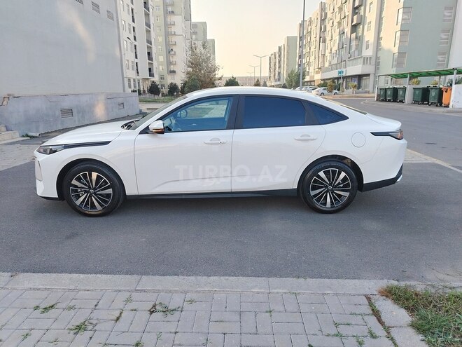 Changan Eado-7