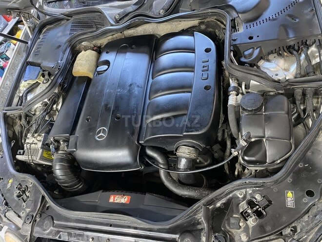 Mercedes E 220 2006, 377,000 km - 2.2 l - Bakı