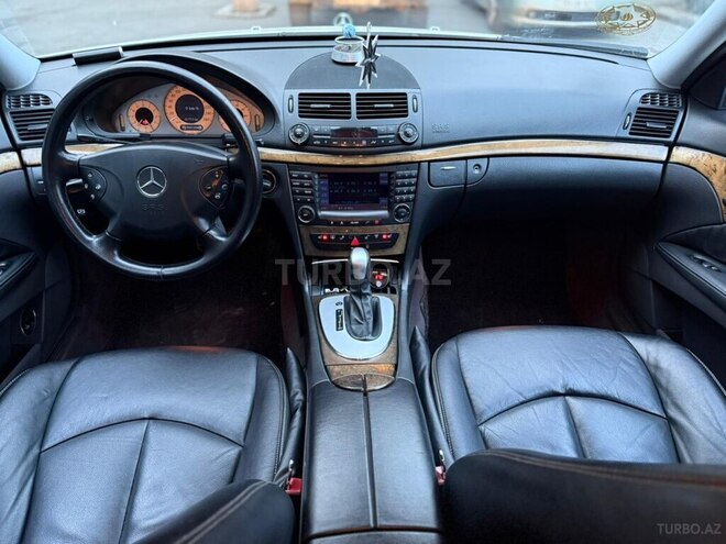 Mercedes E 320 2004, 290,000 km - 3.2 l - Bakı