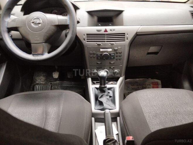 Opel Astra 2006, 290,000 km - 1.4 l - Bakı
