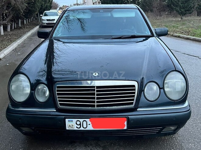Mercedes E 240 1999, 275,000 km - 2.4 l - Sumqayıt