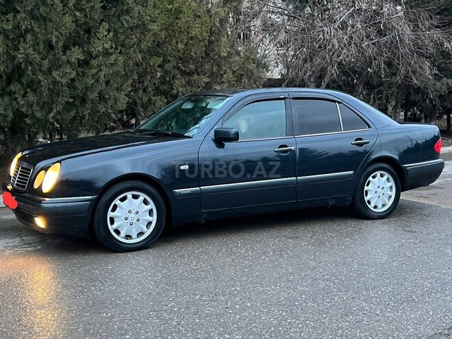 Mercedes E 240 1999, 275,000 km - 2.4 l - Sumqayıt