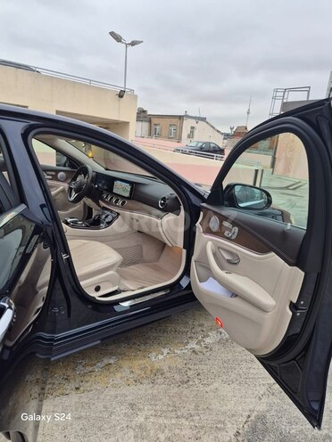 Mercedes E 450 4MATIC-6