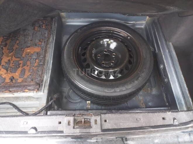 Mercedes E 270 1999, 481,365 km - 2.7 л - Xaçmaz