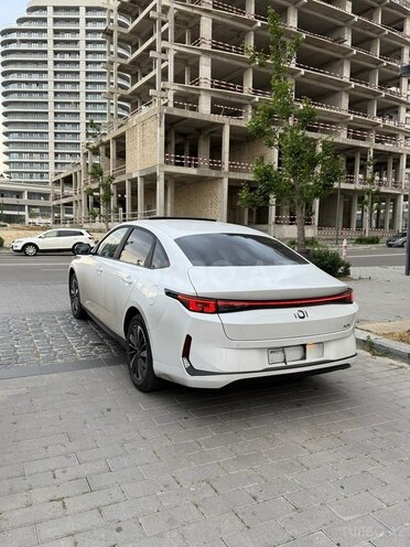 Changan Qiyuan A05 2025, 21,500 km - 1.5 л - Bakı