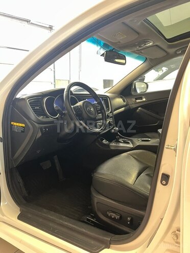 Kia K5-21