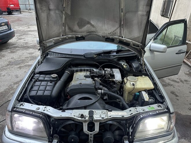 Mercedes C 200 1995, 246,521 km - 2.0 l - Bakı
