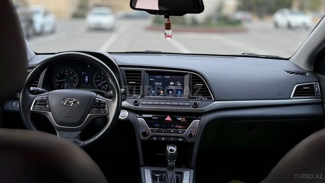 Hyundai Elantra 2016, 114,263 km - 2.0 л - Bakı