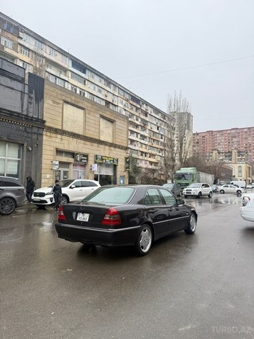 Mercedes C 200 1995, 380,000 km - 2.0 l - Bakı