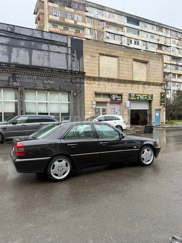 Mercedes C 200 1995, 380,000 km - 2.0 l - Bakı