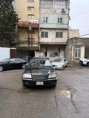 Mercedes C 200 1995, 380,000 km - 2.0 l - Bakı