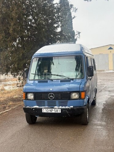 Mercedes 208 D-1