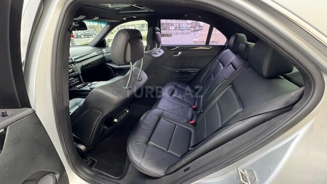 Mercedes E 250 4MATIC 2012, 234,000 km - 2.1 l - Bakı